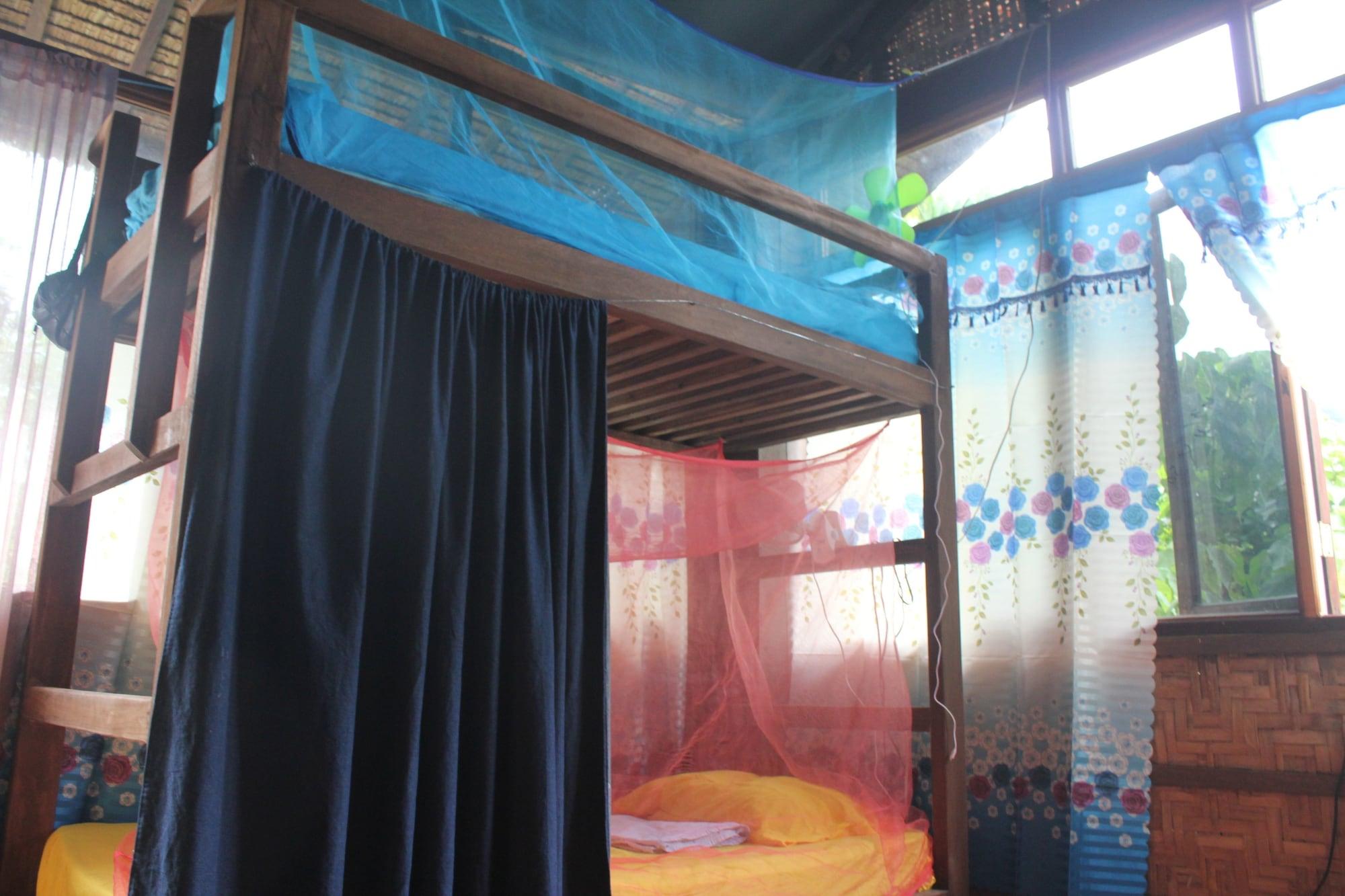 Footprints Homestay (Adults Only) General Luna  Exterior foto