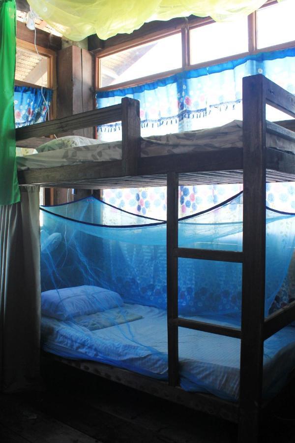 Footprints Homestay (Adults Only) General Luna  Exterior foto